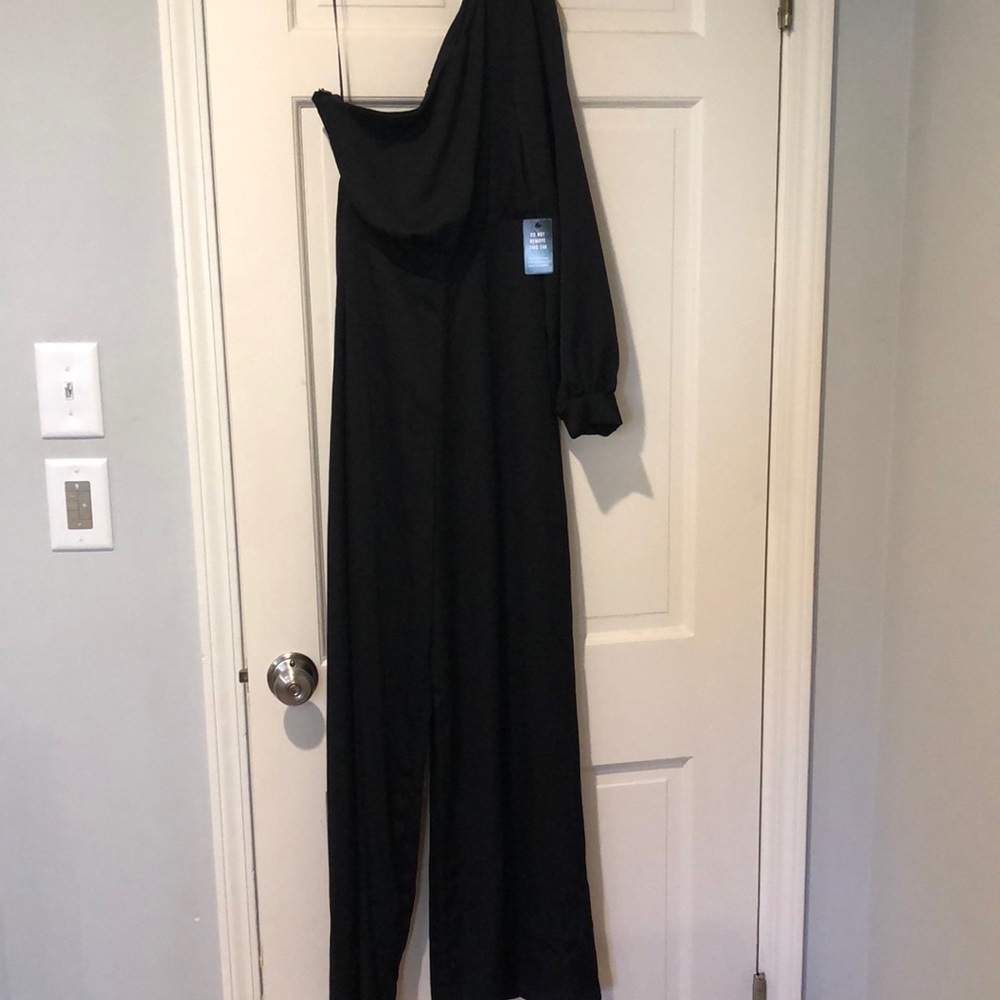 Elegant one sleeve satin jumpsuit